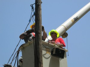 We are going to add a transformer to the power pole.