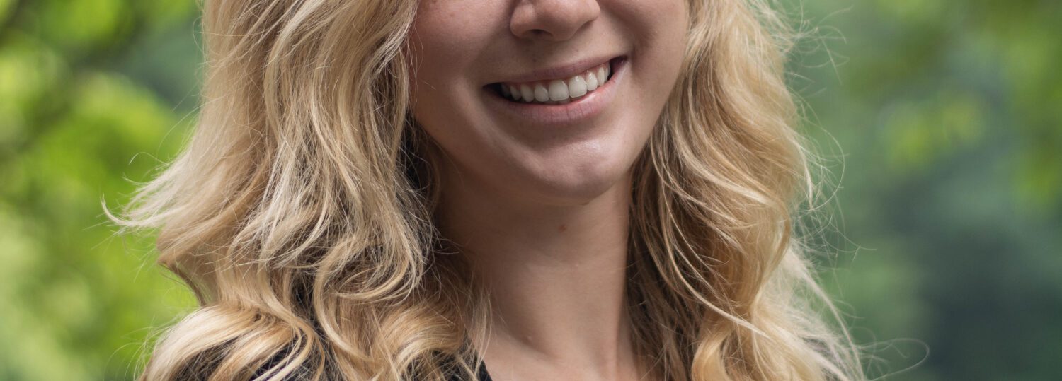 Simmons headshot