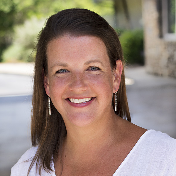 Outdoor headshot of Beth Campbell